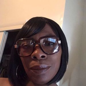 Meet your Posher, Latisha